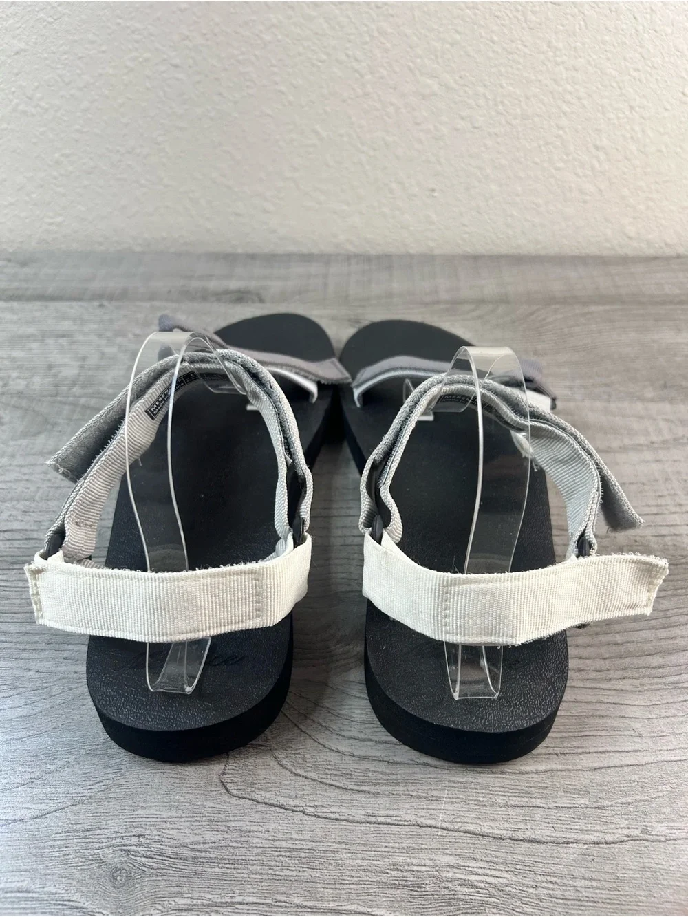 Merence Gray and Light Gray Men’s Size 12/46 Adjustable Strap Sandals Sport